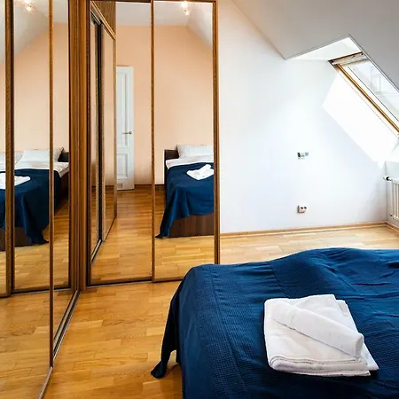 Апартаменты Old Two Level With River View *