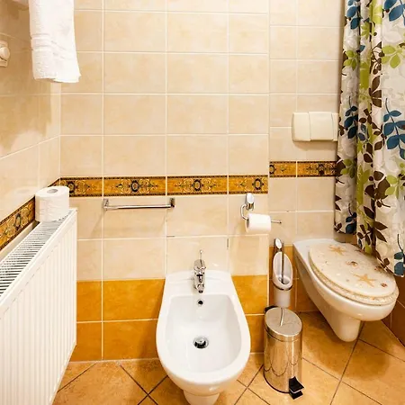 Апартаменты Old Two Level With River View