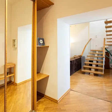 Апартаменты Old Two Level With River View *